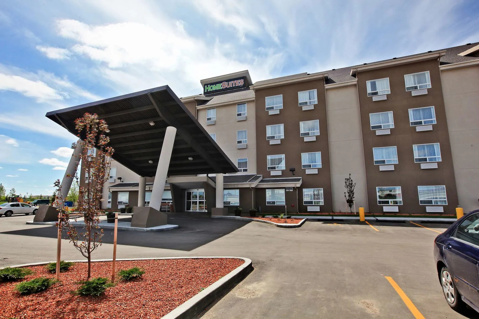 Home Inn & Suites Regina East