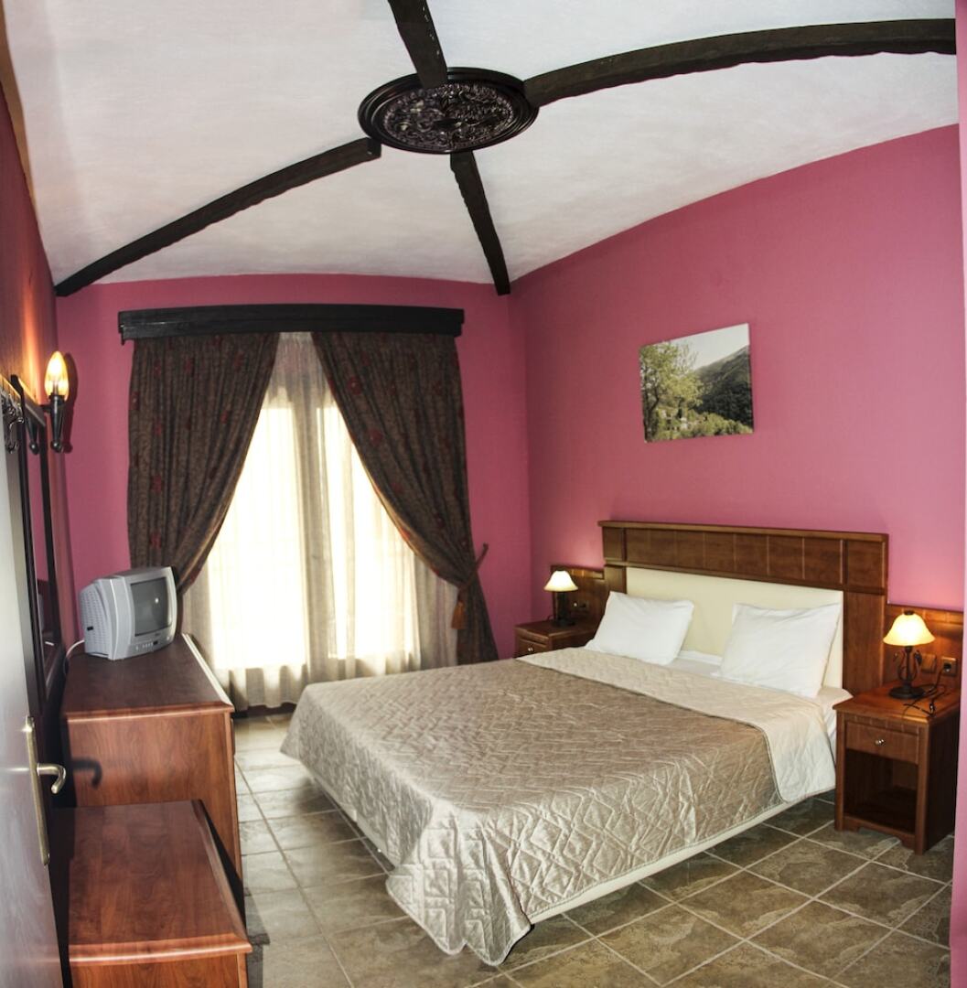 Hotel pool bar Tsigoura