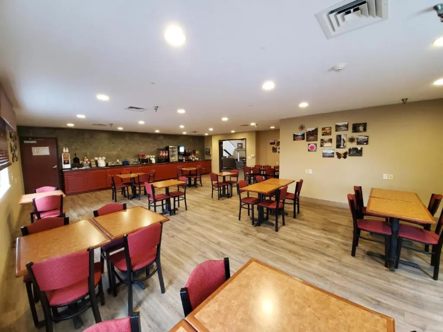 Estherville Hotel & Suites