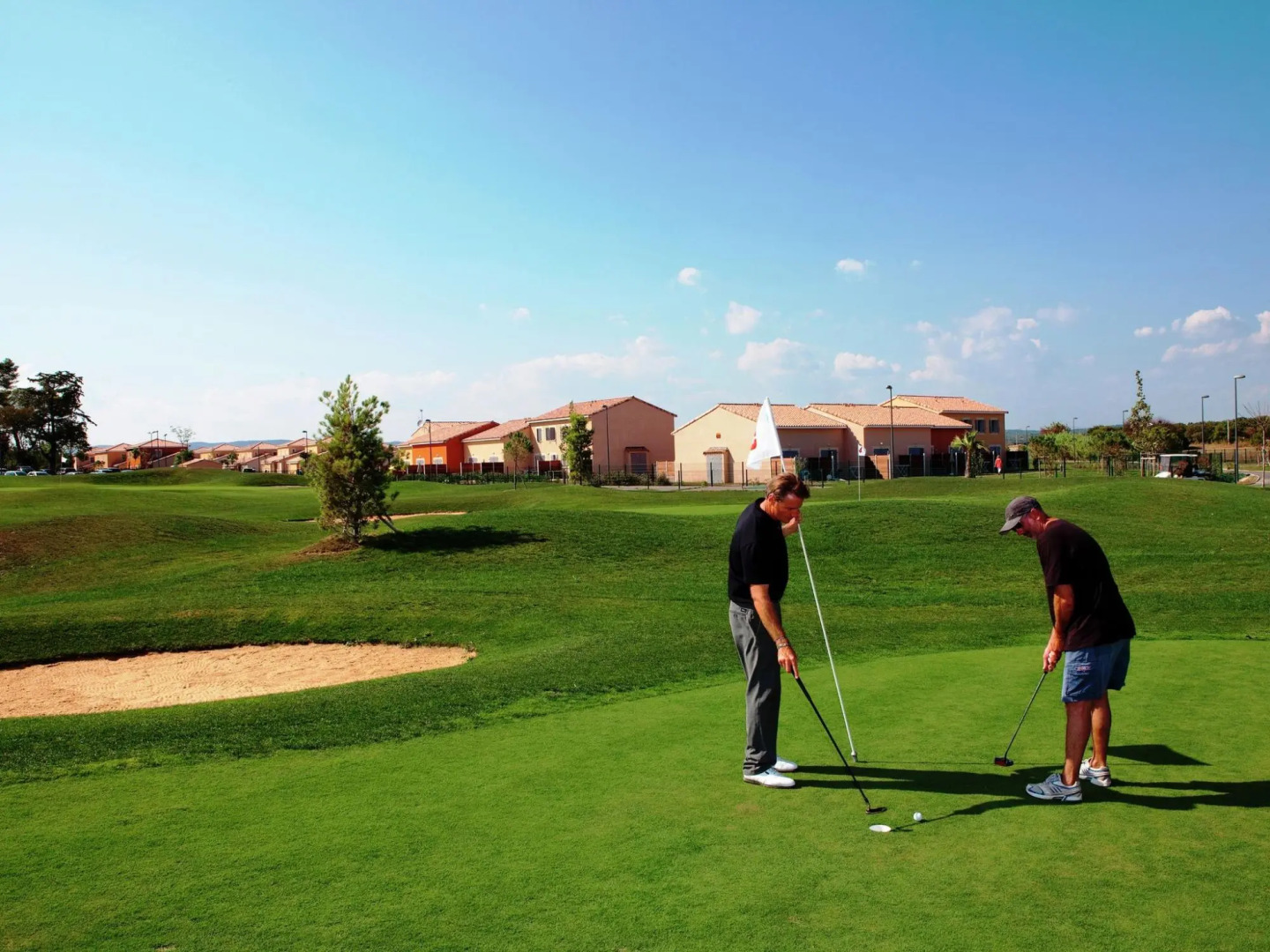 Holiday home in Mediterranean style with air con and bubble bath