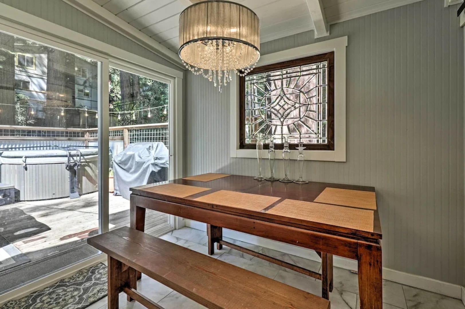 Redwoods Cabin w/ Hot Tub: Walk to Russian River!