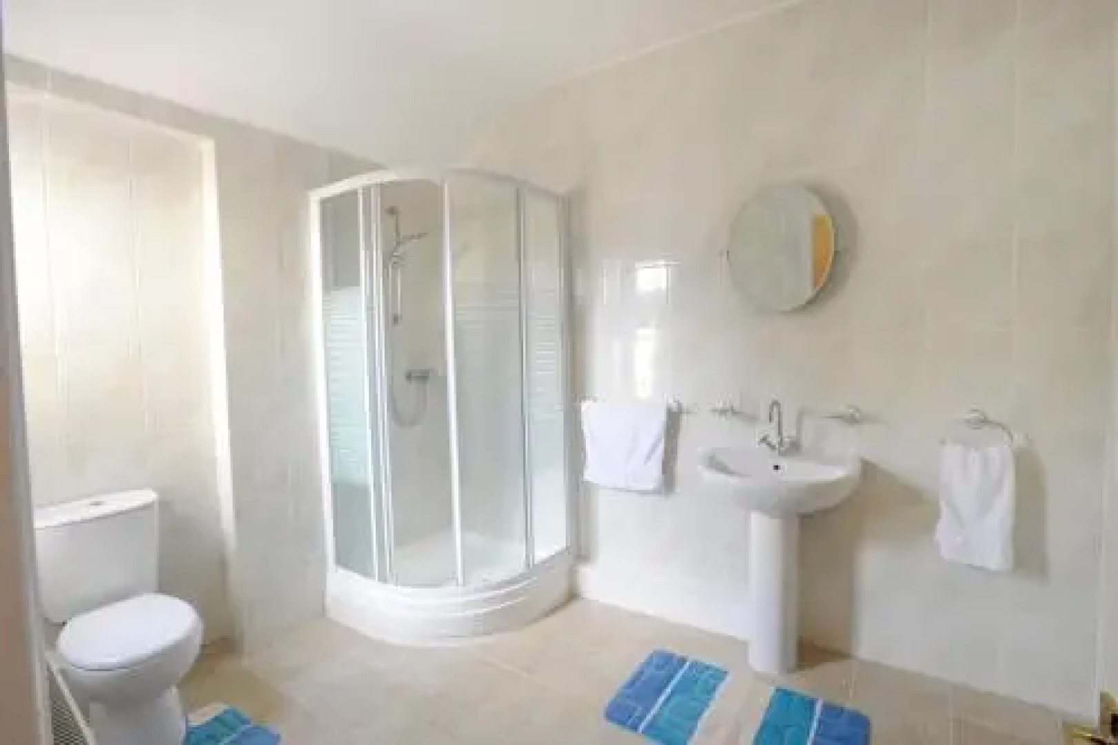 Trowel and Hammer Inn