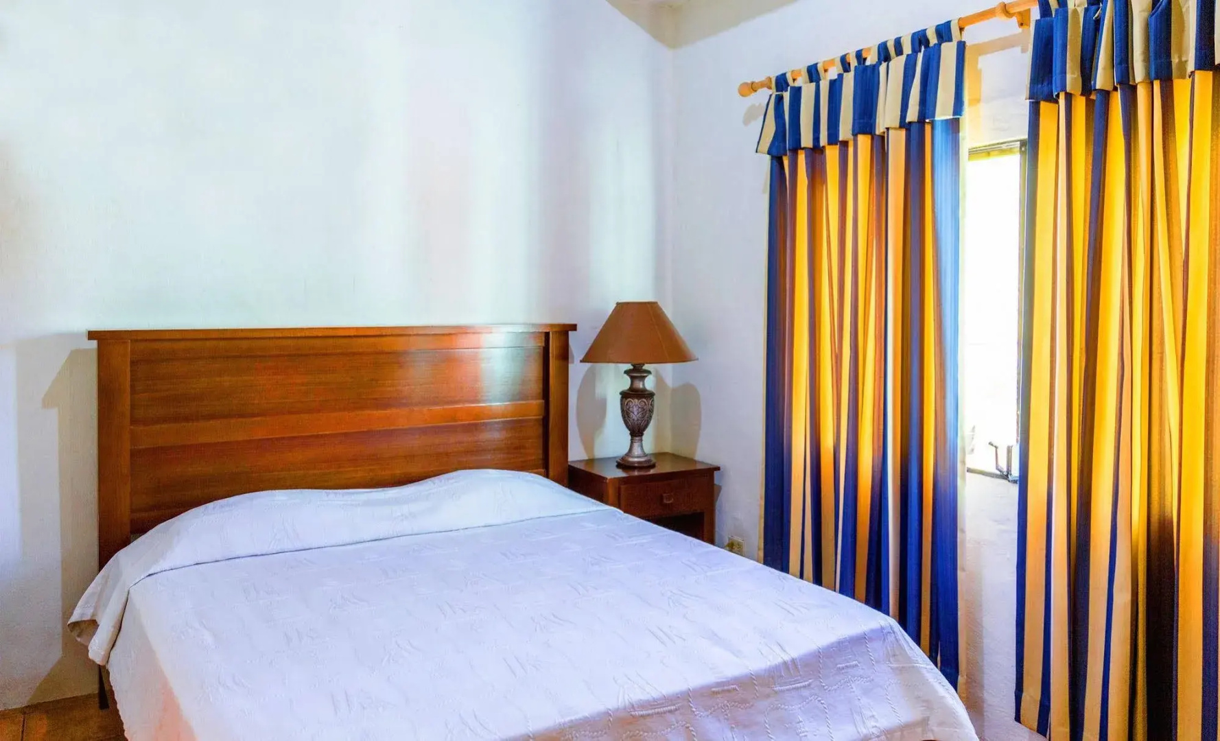 Hotel Bahia Del Sol