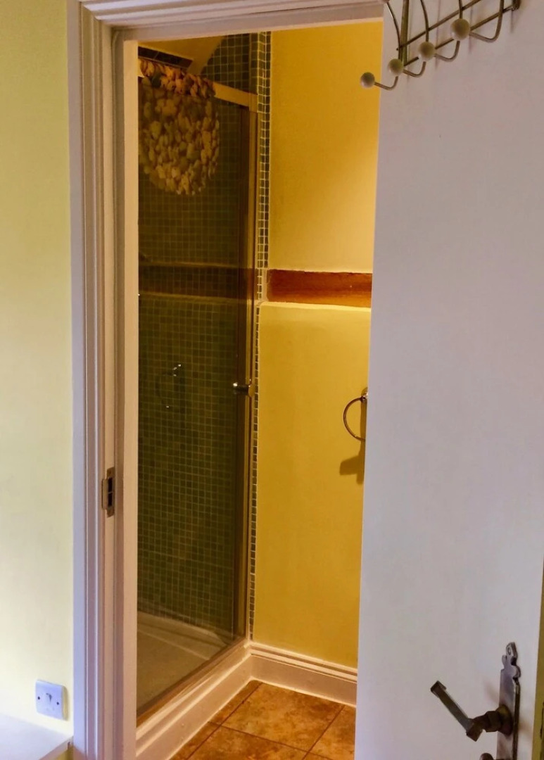 The Olde Leather Bottle