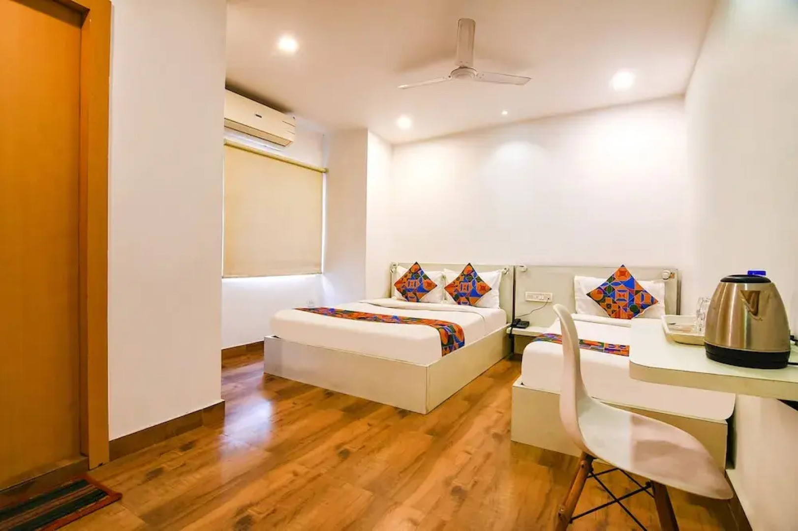 Transit Express By OYO Rooms
