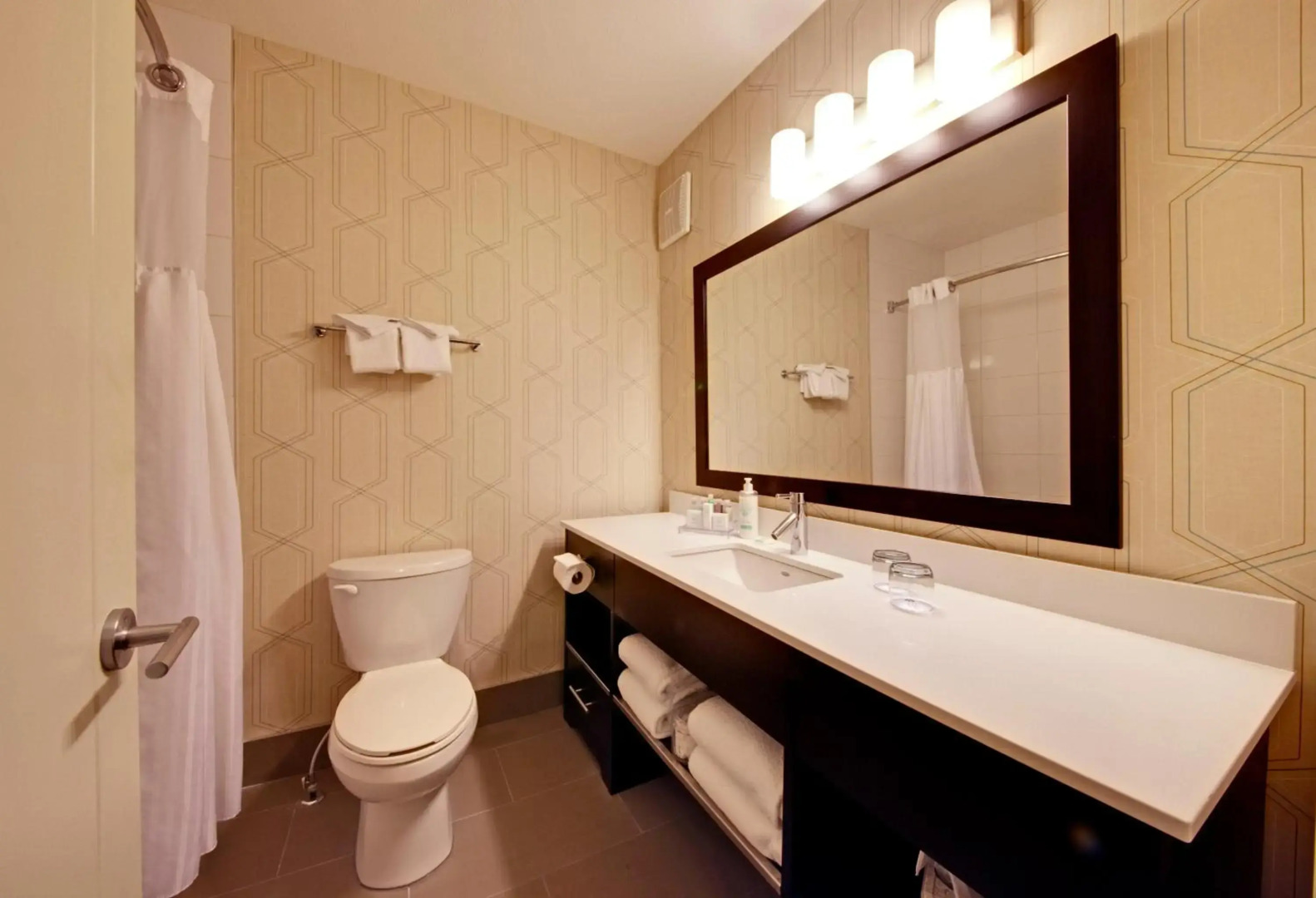 Coast Kamloops Hotel & Conference Centre