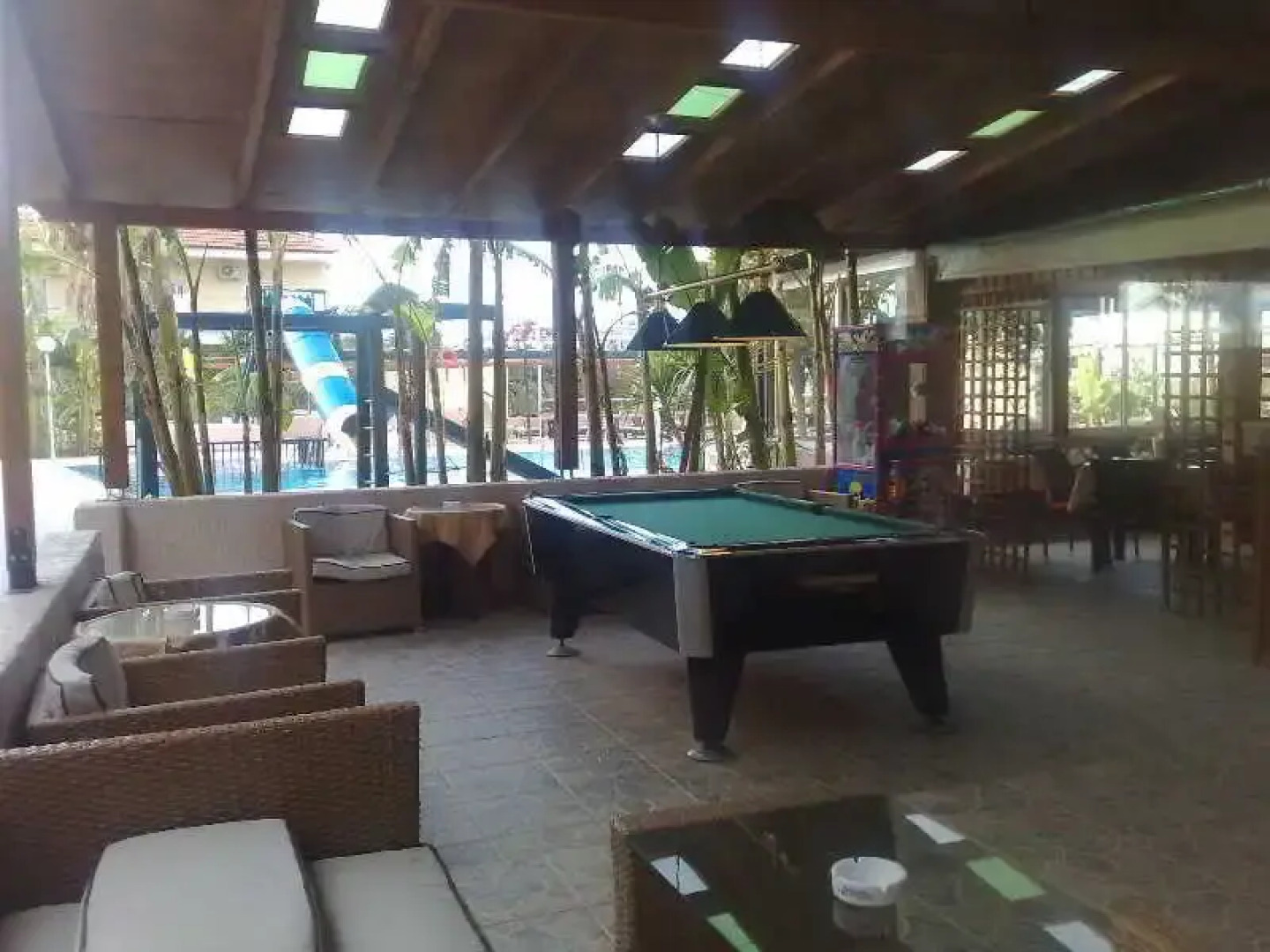 Sunshine Hotel & Apartments