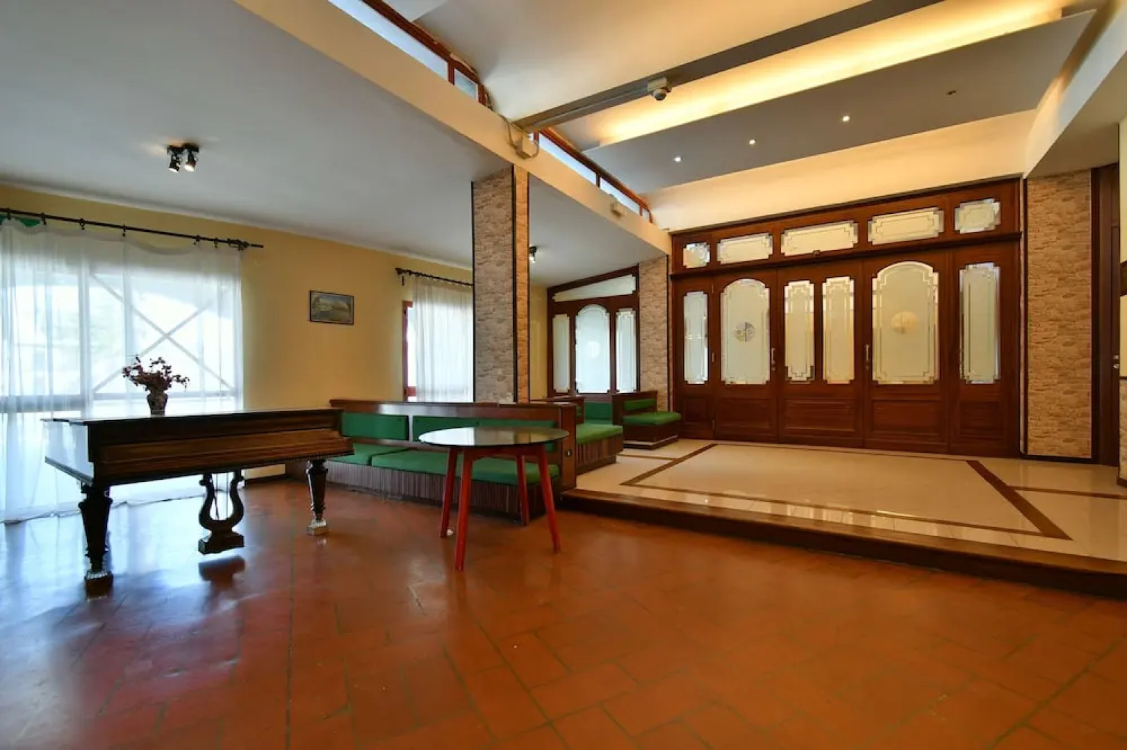 Delberg Palace Hotel