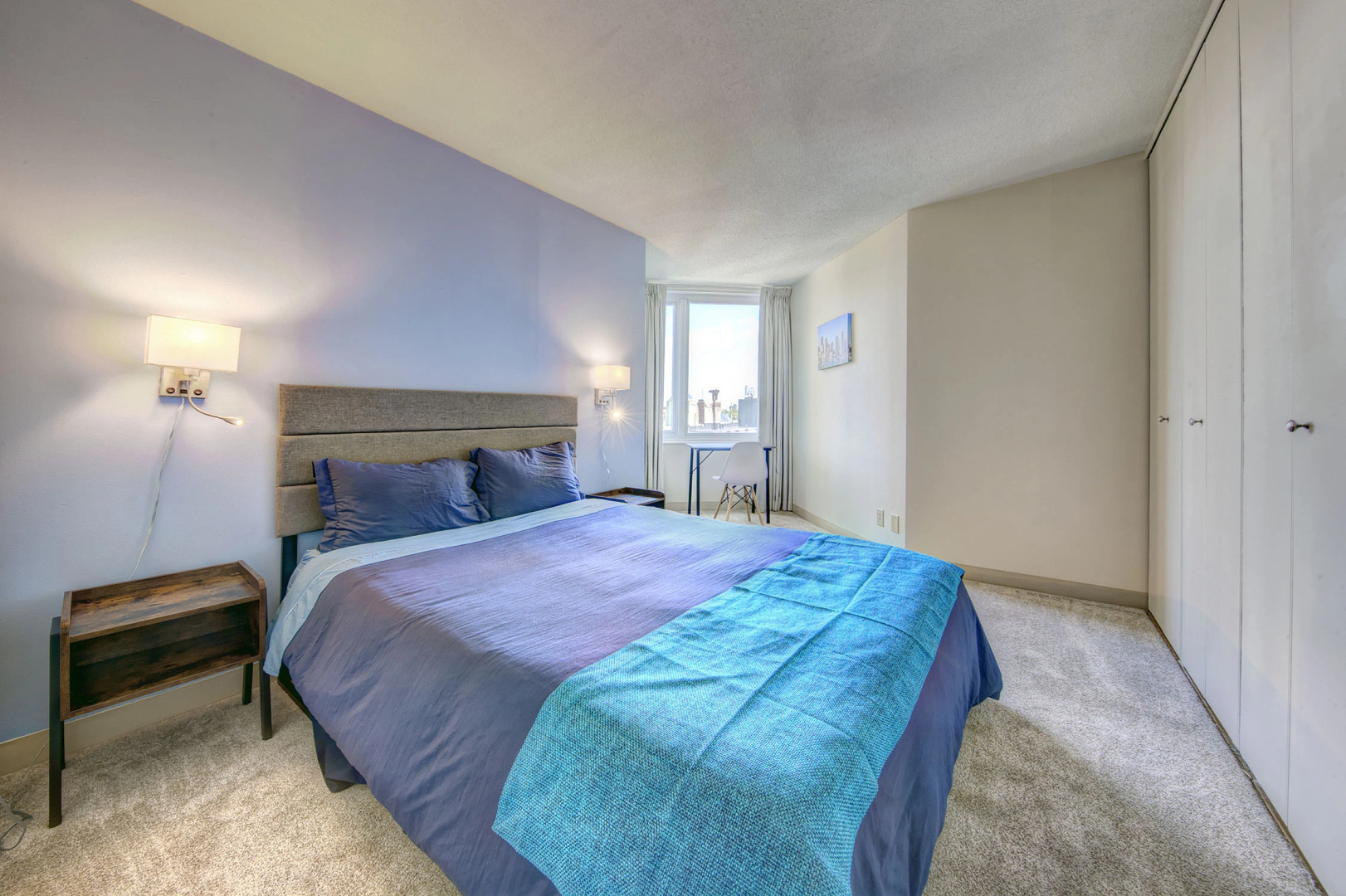 Awesome Apt in the Heart of Back Bay!