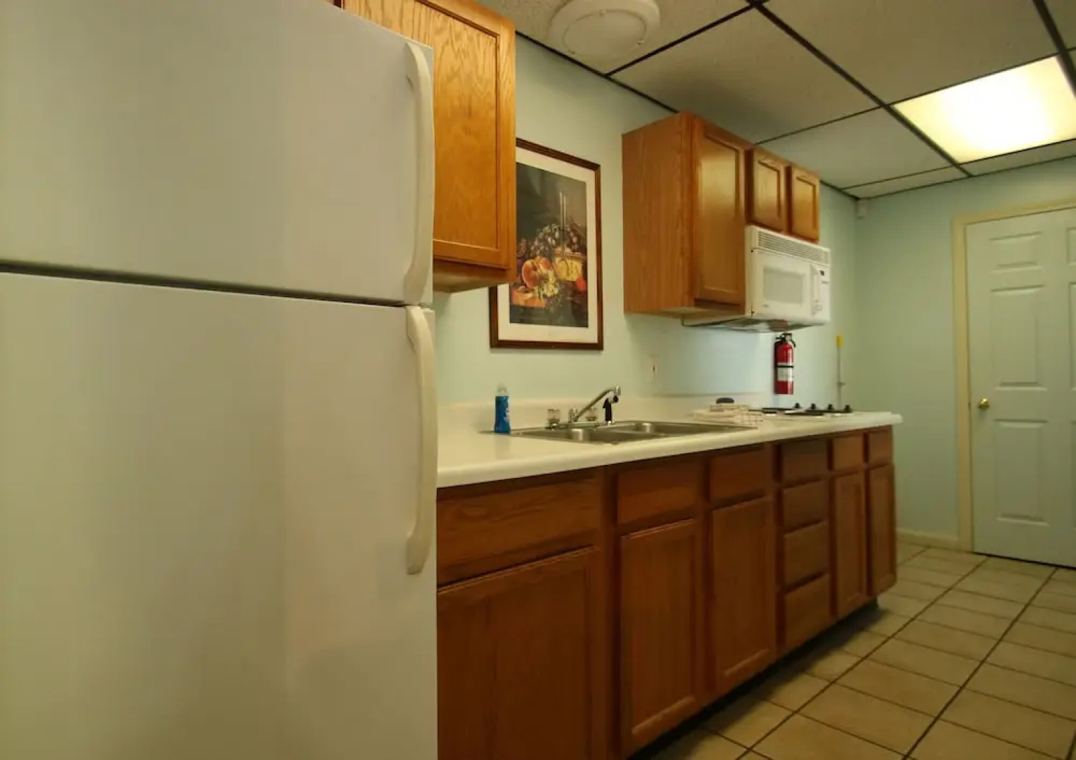 Biarritz Motel & Suites