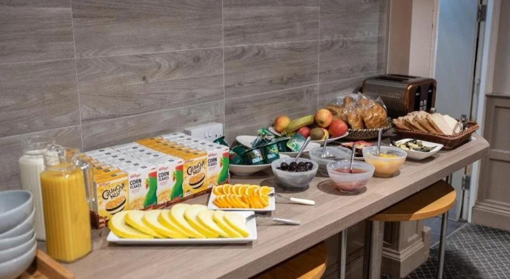 The Quayside Hotel and Bar