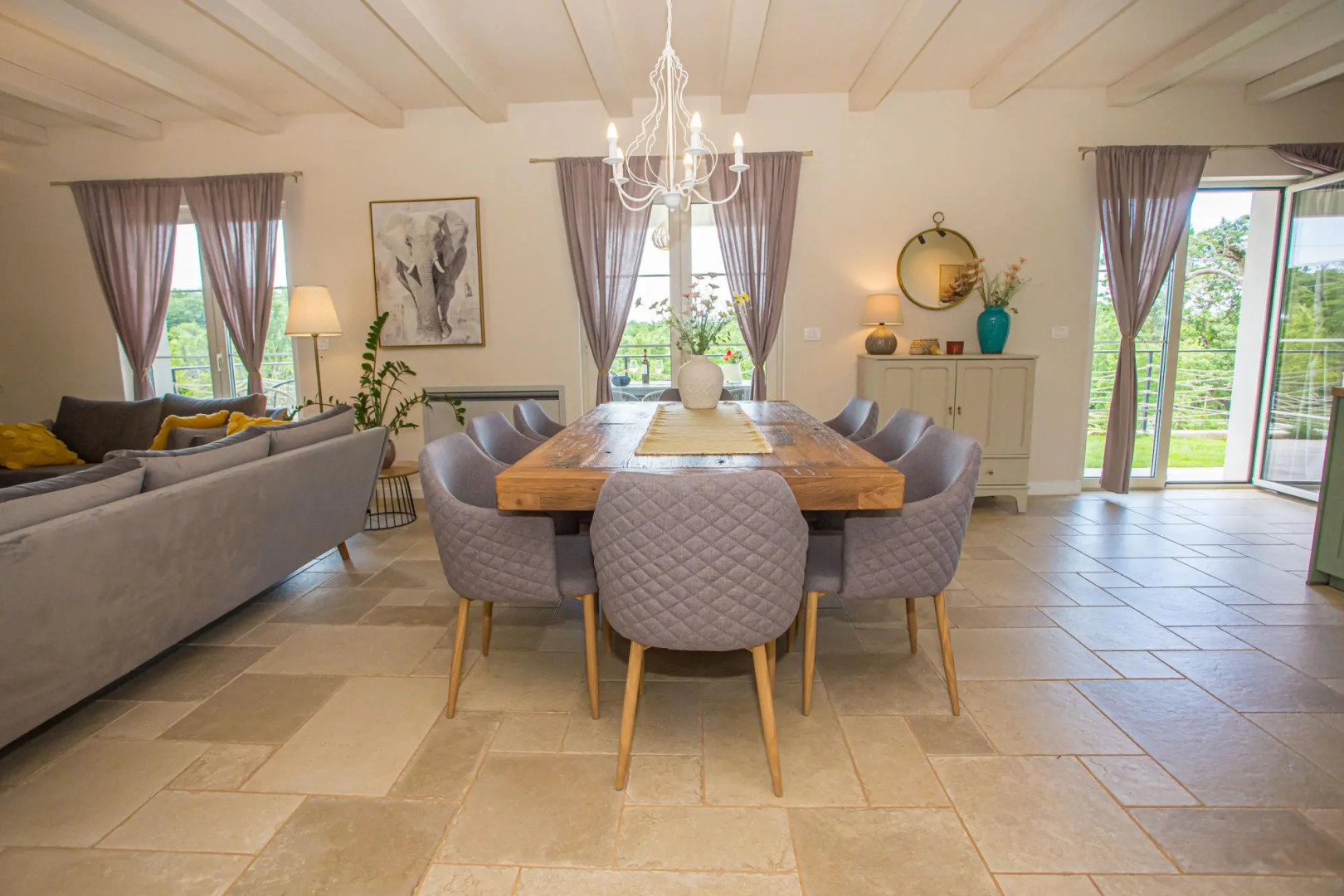 Vita 5 in Visnjan with 4 bedrooms and 4 bathrooms