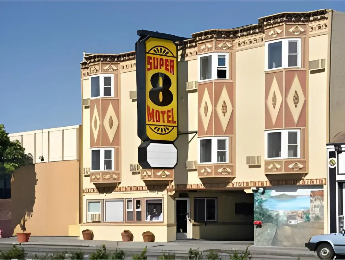 Boarders Inn & Suites by Cobblestone Hotels - Waterloo/Cedar Falls