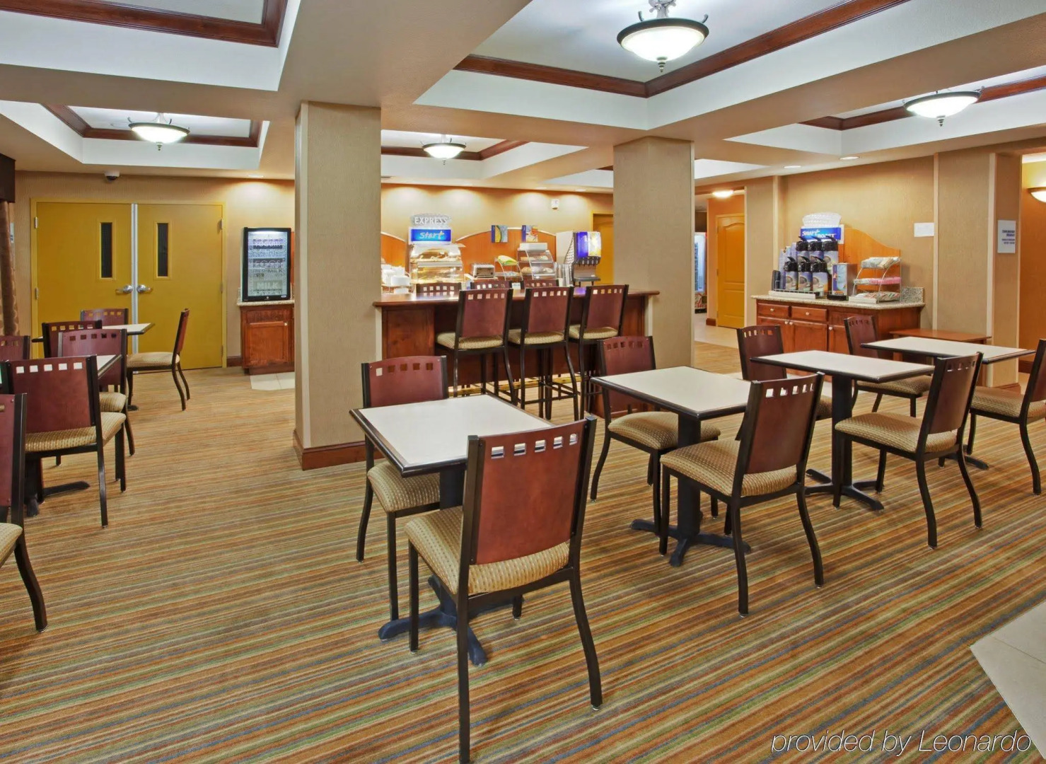 Holiday Inn Express & Suites Willows by IHG