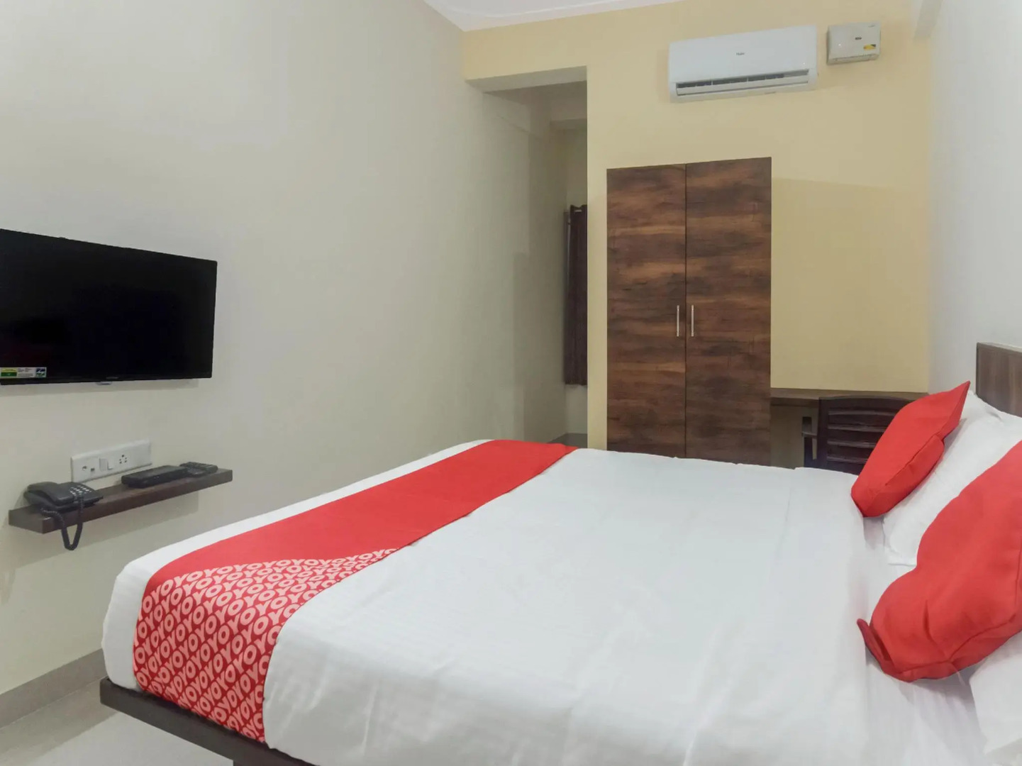 OYO 12347 MV Residency