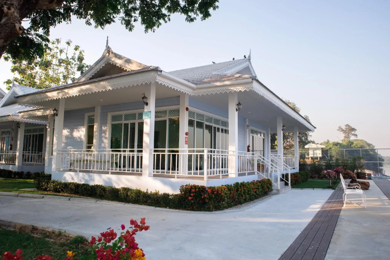 Tubtim Siam River Kwai Resort