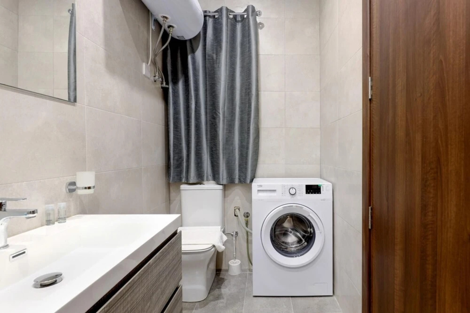 Luxurious Duplex Seafront Apt w/ Amazing Sea Views