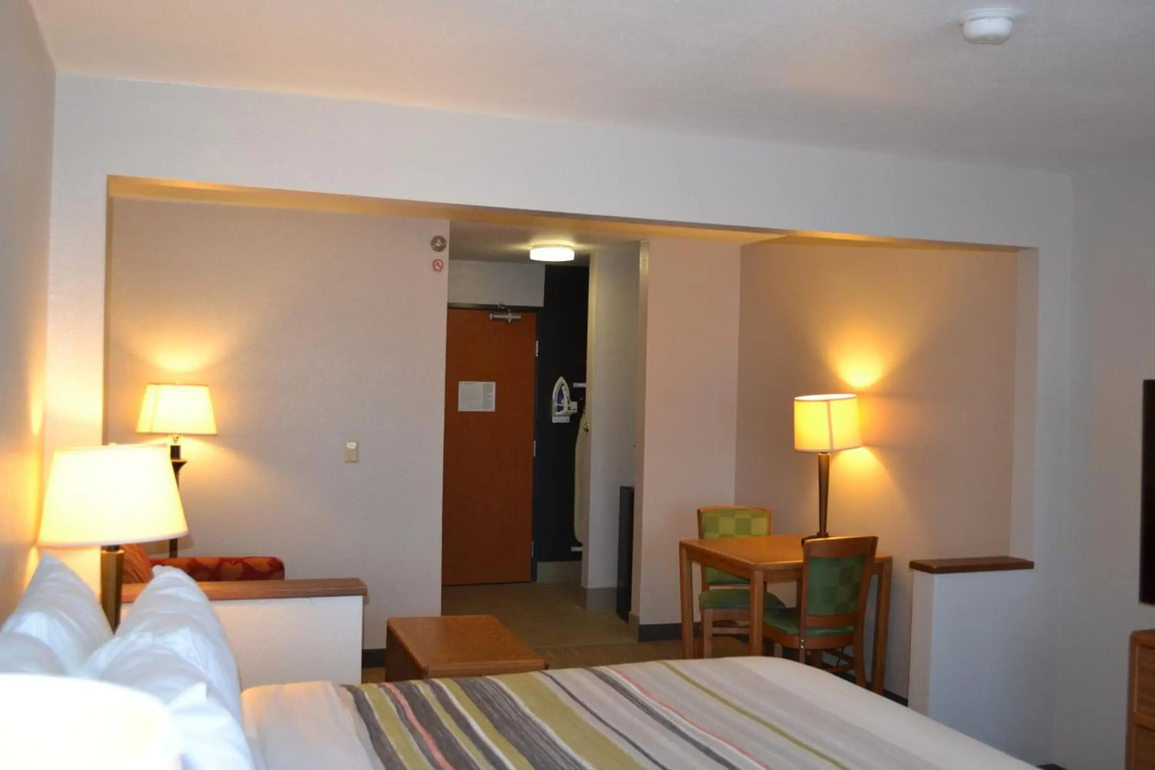 Country Inn & Suites by Radisson, Fairview Heights, IL