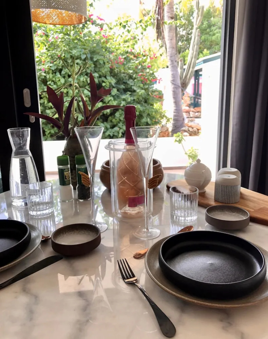 THUISHAVEN adults-only boutique resort