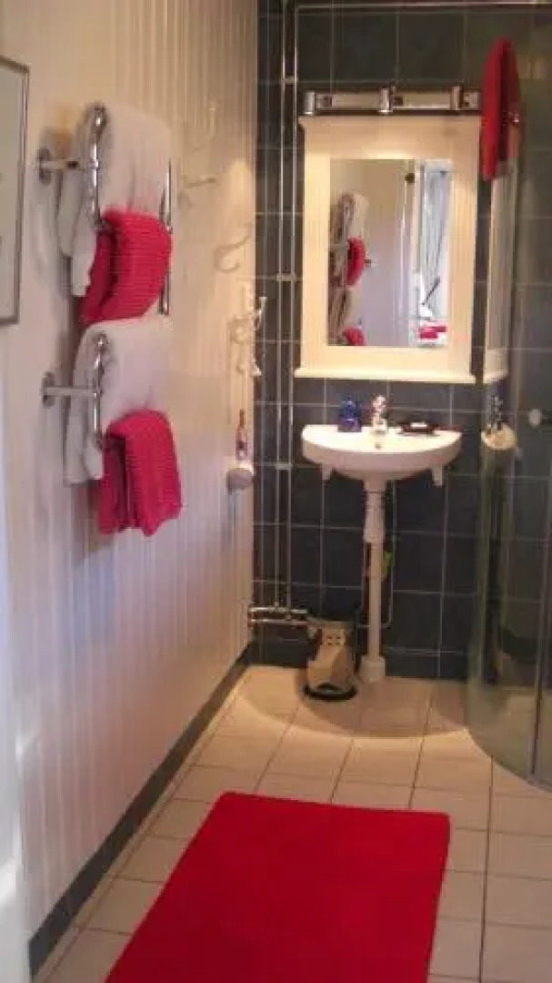 Ängshyddan Gårdshotell & B&B