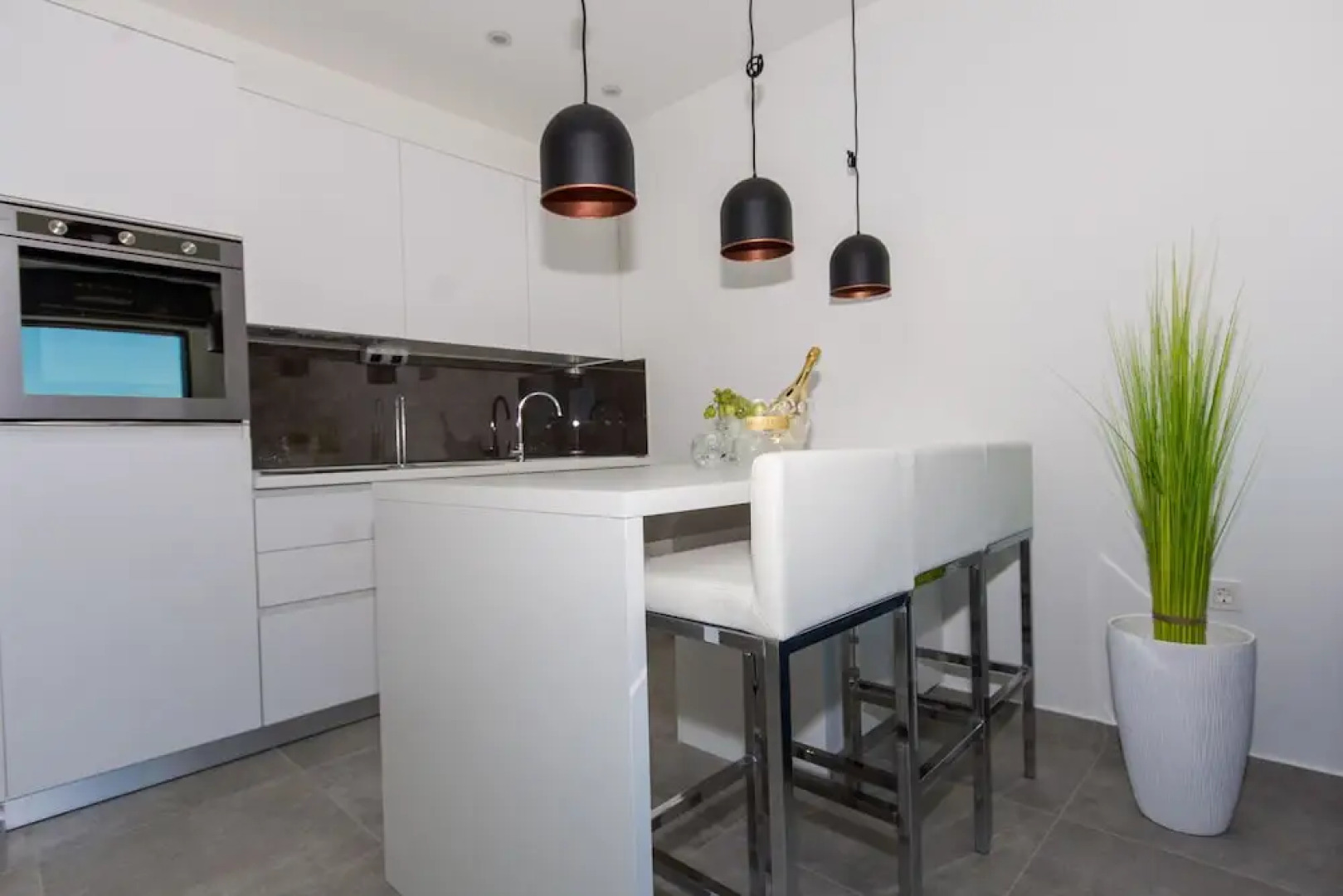 Luxury Apartments Royal M with Pool