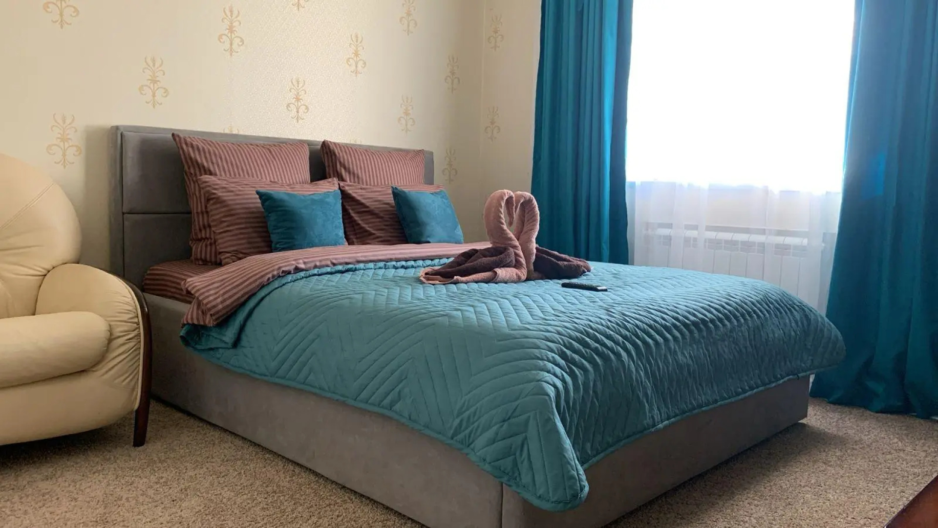 Resident Ufa (Резидент Уфа) на проспекте Октября