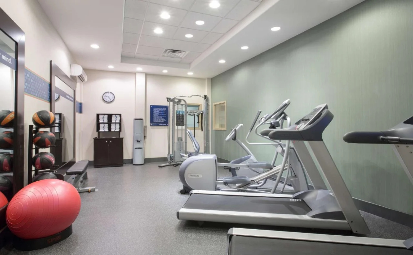 Hampton Inn & Suites Parker