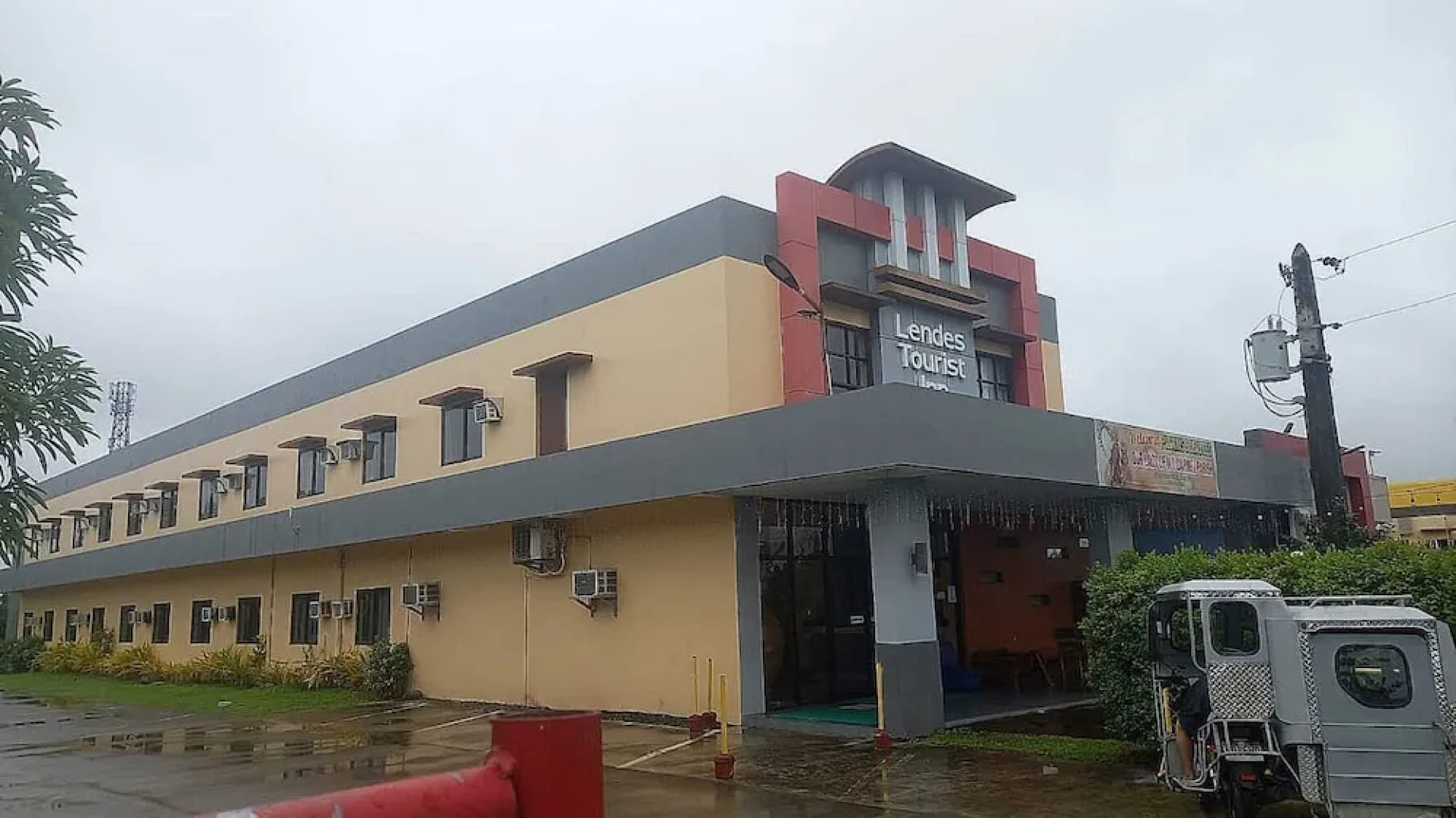 OYO 1037 Lendes Tourist Inn Main