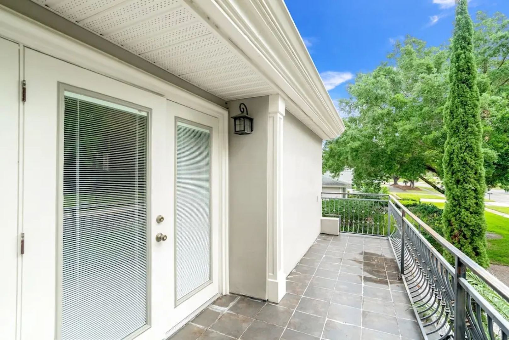 Ultimate 6 Bedroom 5 Bathroom On Bay Hill