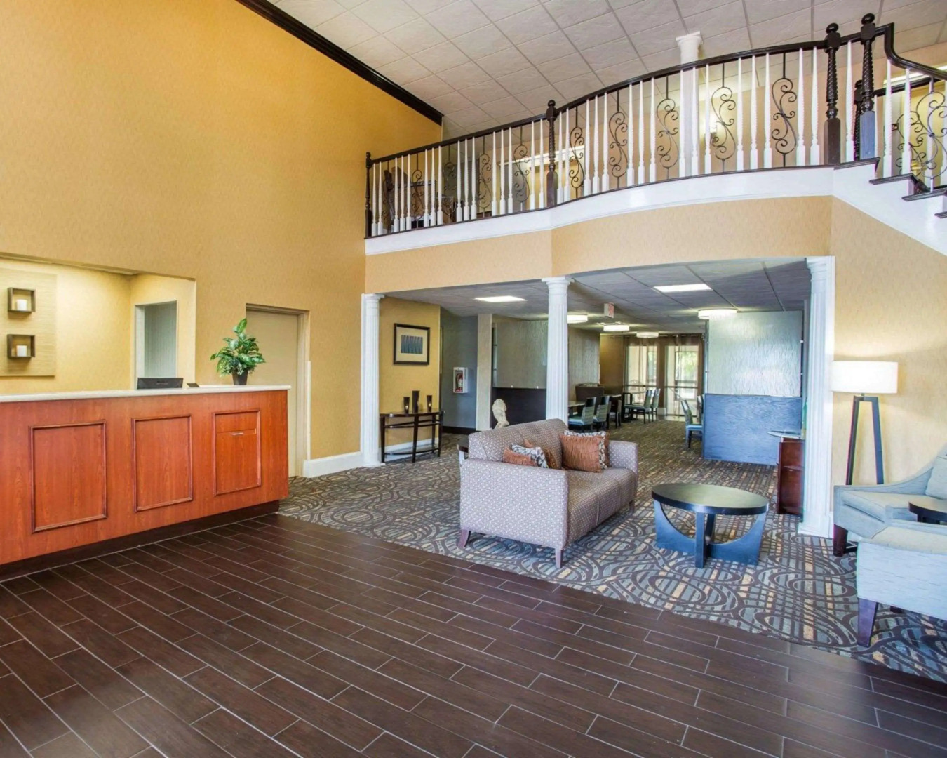 Comfort Inn & Suites at Stone Mountain