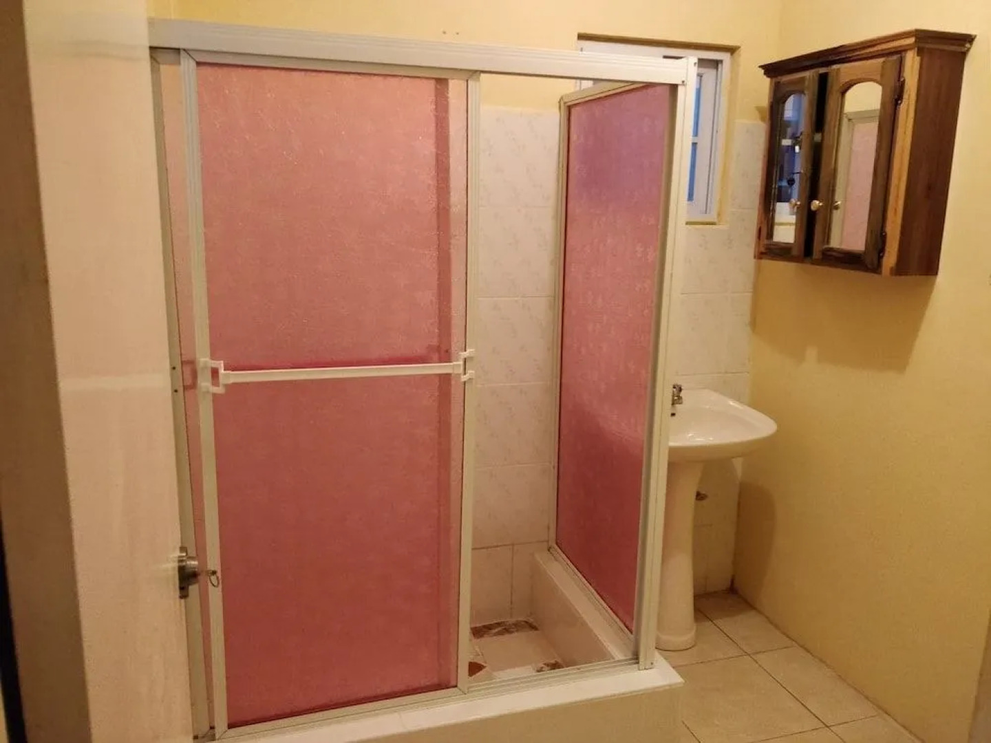 DeMontevin Lodge Hotel