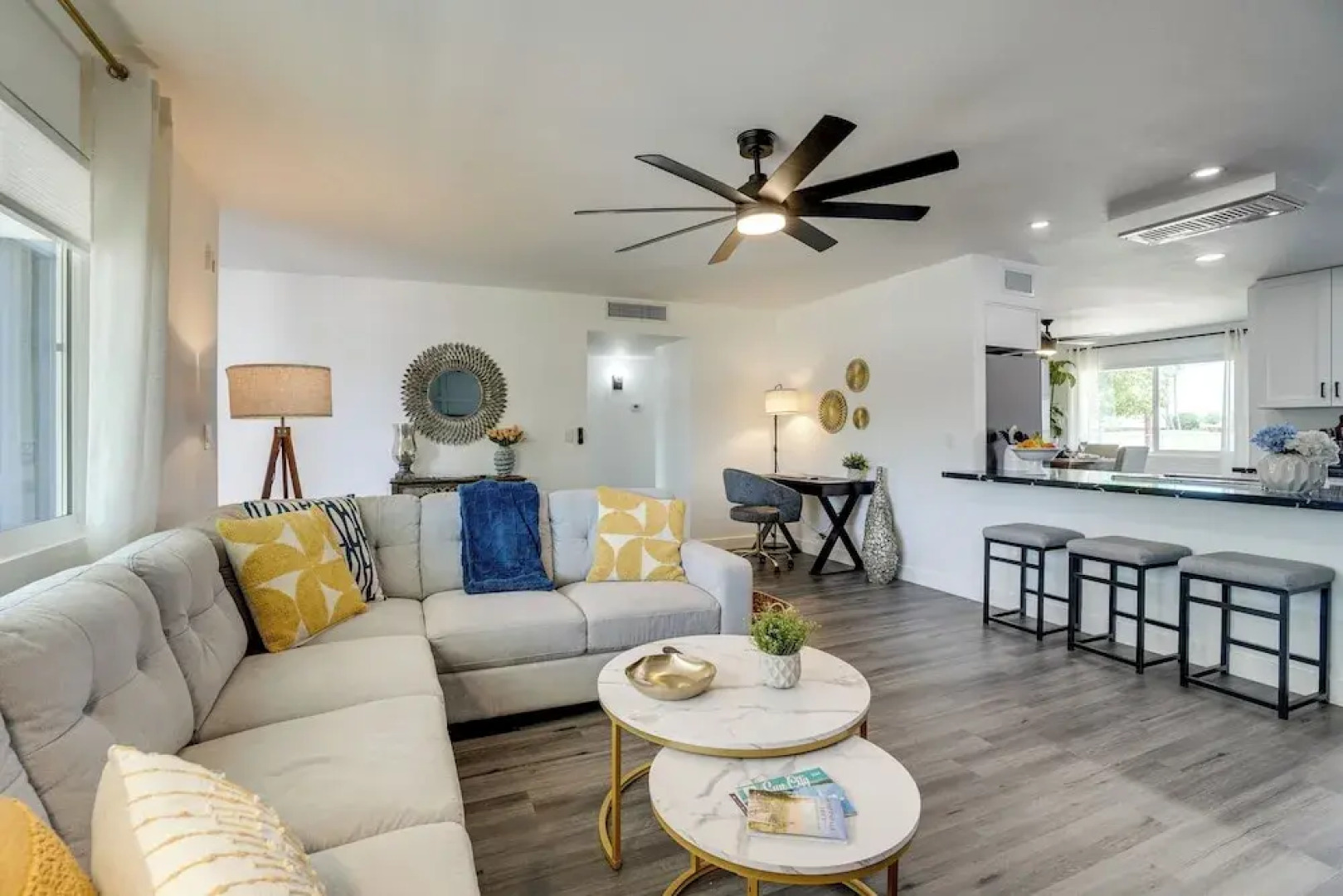 Luxury Golf Course Retreat in Sun City!