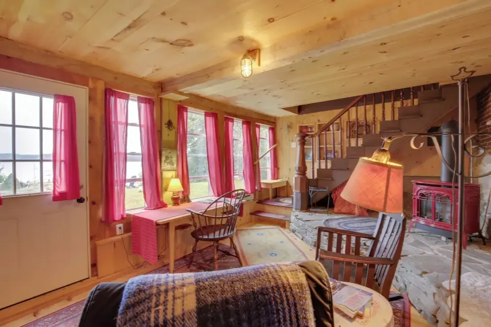 Cozy 1930s-style Waterfront Maine Cabin w/ Dock!
