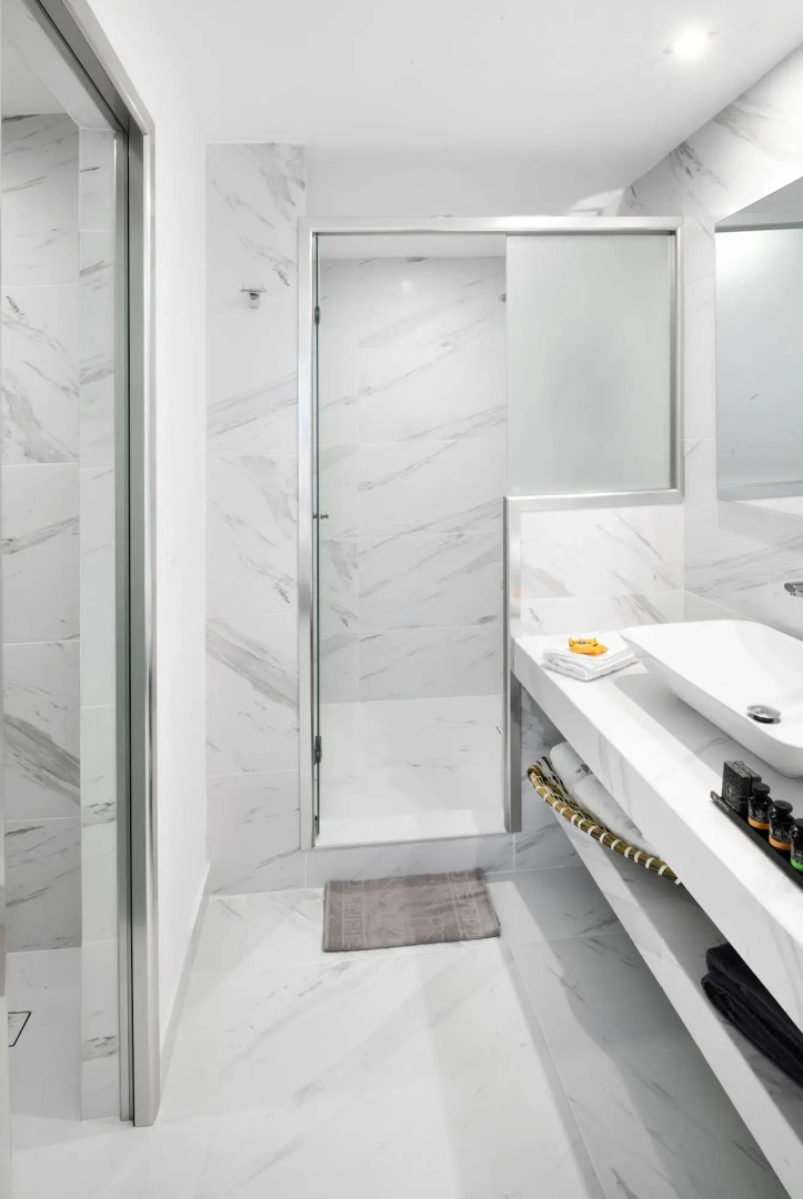 Villa D'Oro - Luxury Villas & Suites