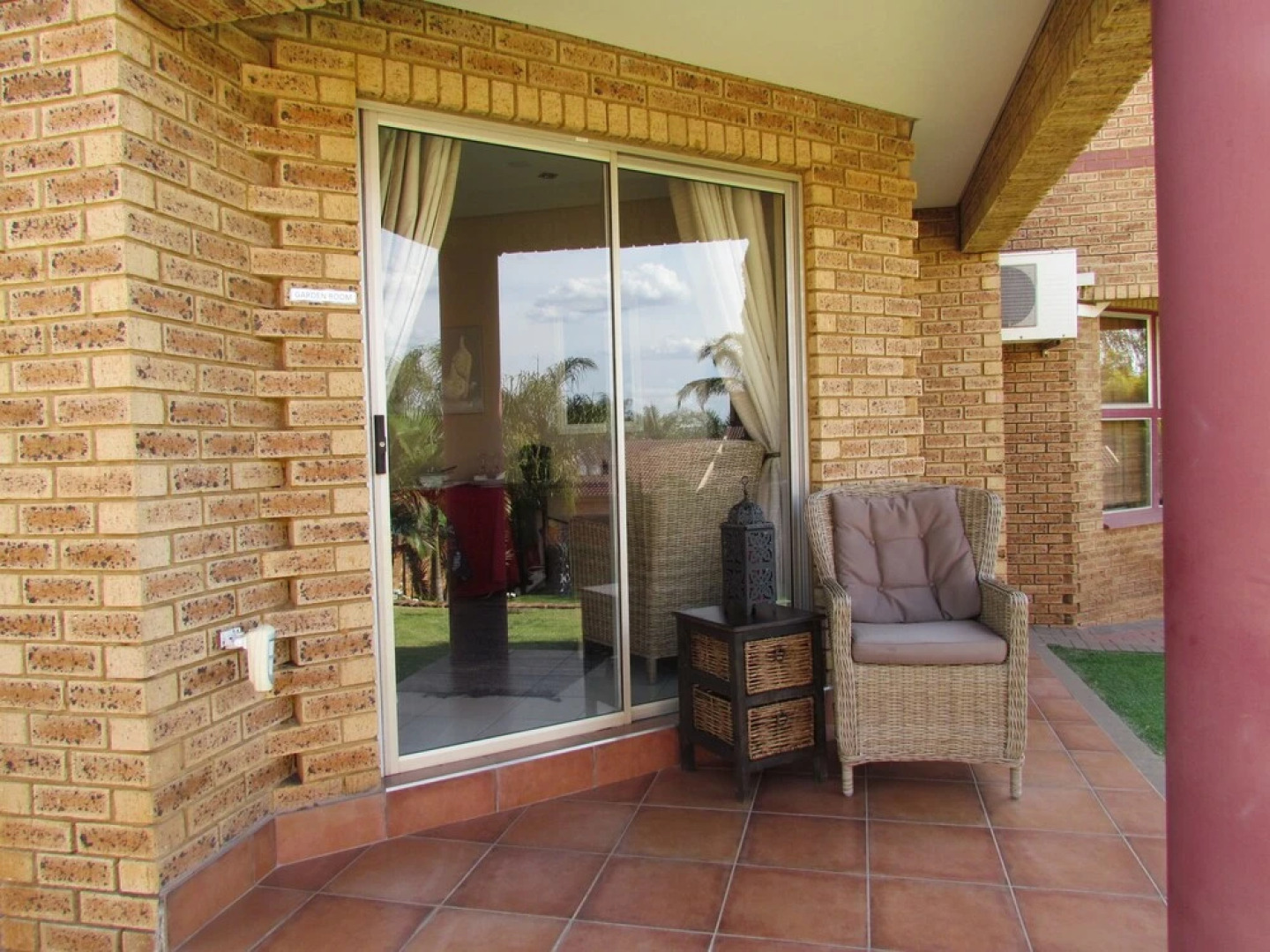 Six-four-two on Vincent