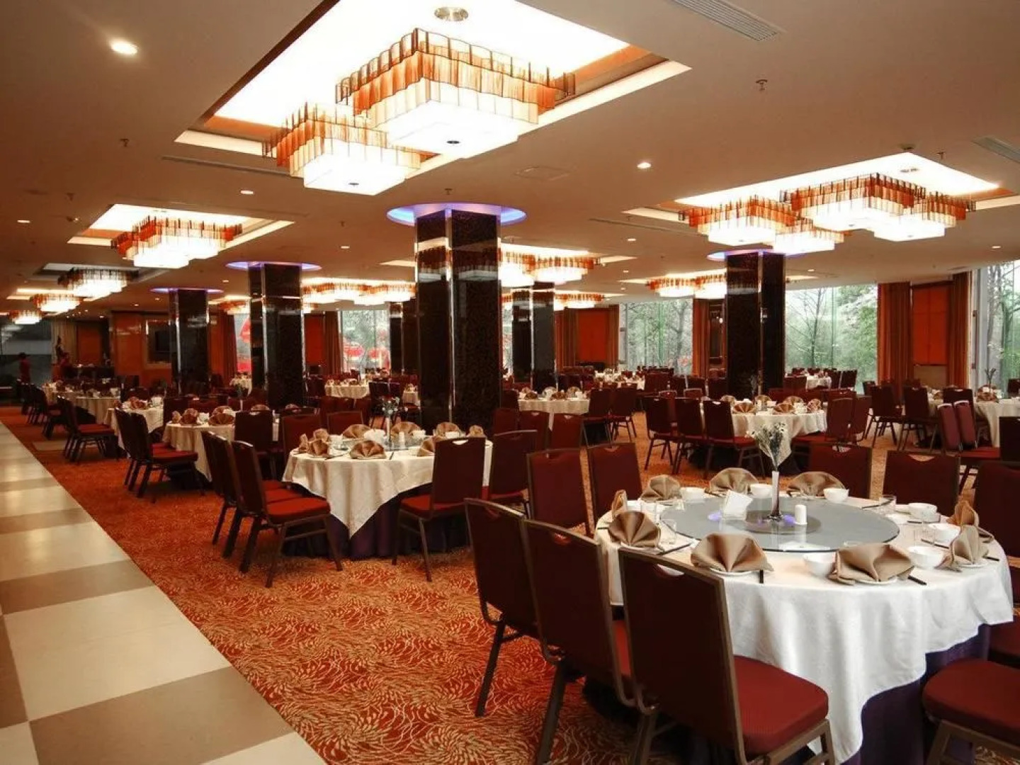 Emeishan Huasheng Spa Hotel