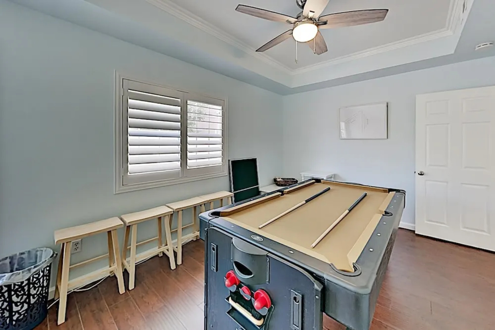 2399chat 4 Bedroom Home