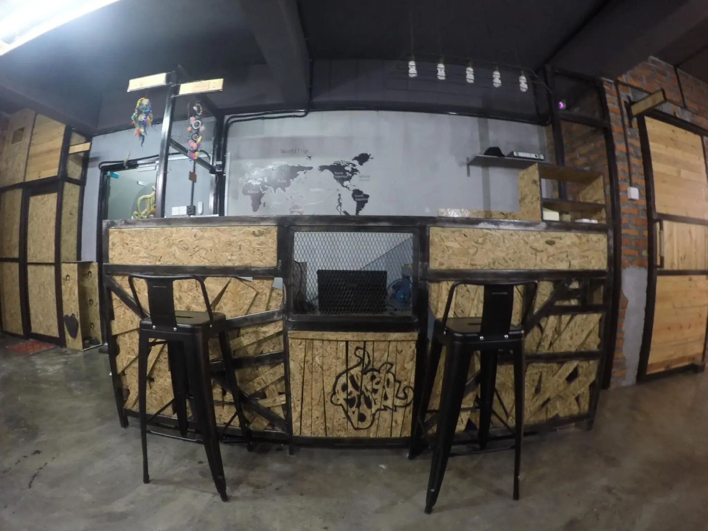 THE BUNK BACKPACKERS HOSTEL by fleur