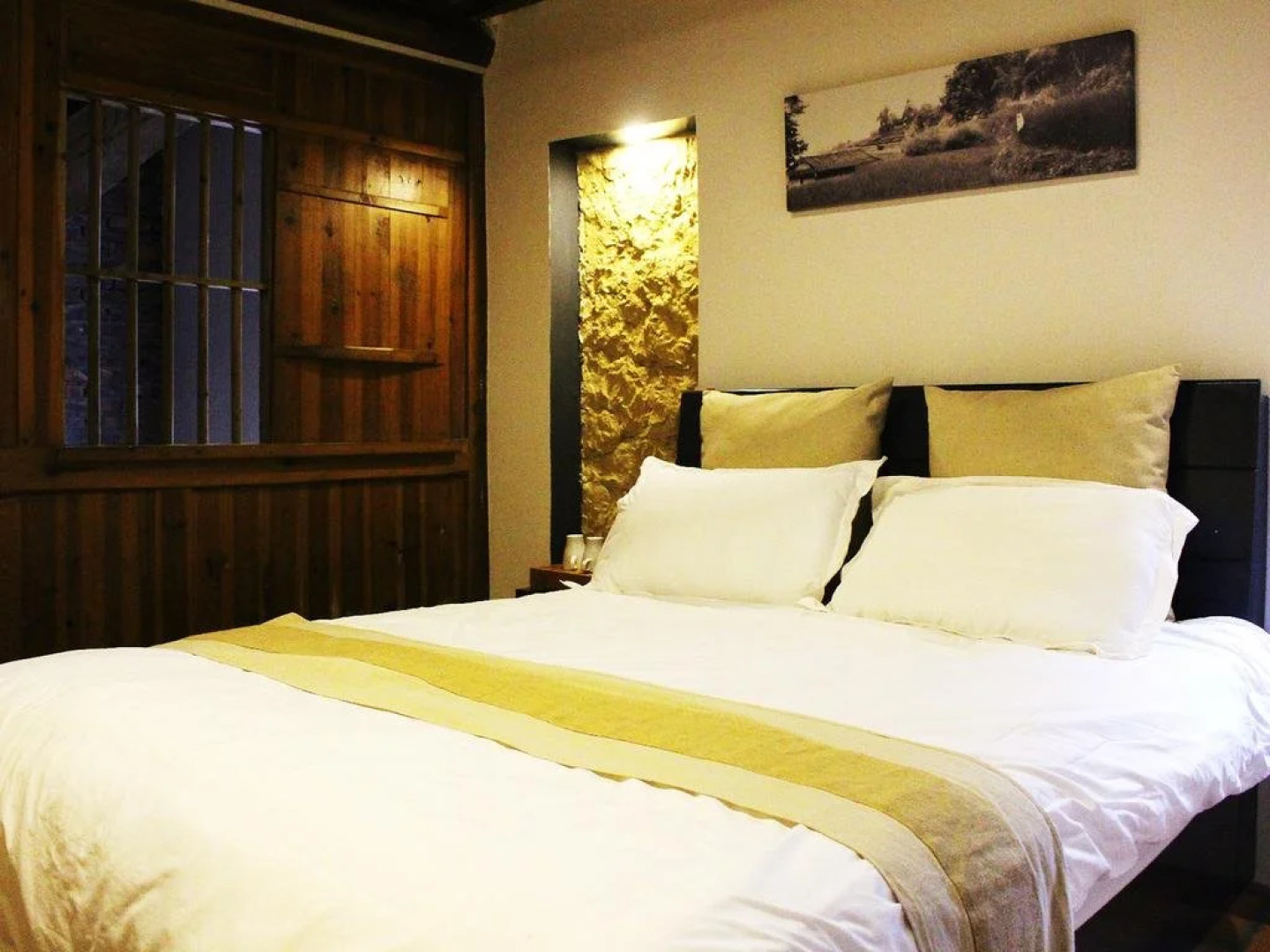 Nanjing Tulou Herongzhuang Inn