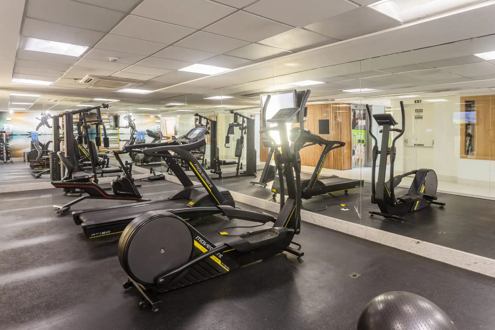 Ibis Styles Belém Hangar