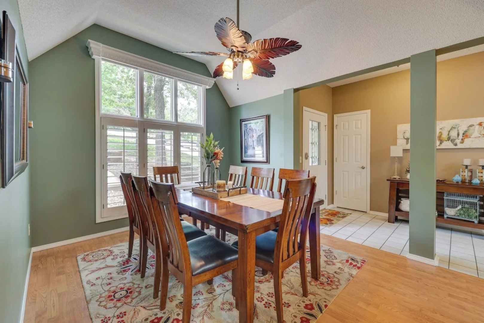 Bella Vista Home w/ Kayaks & Deck on Loch Lomond!