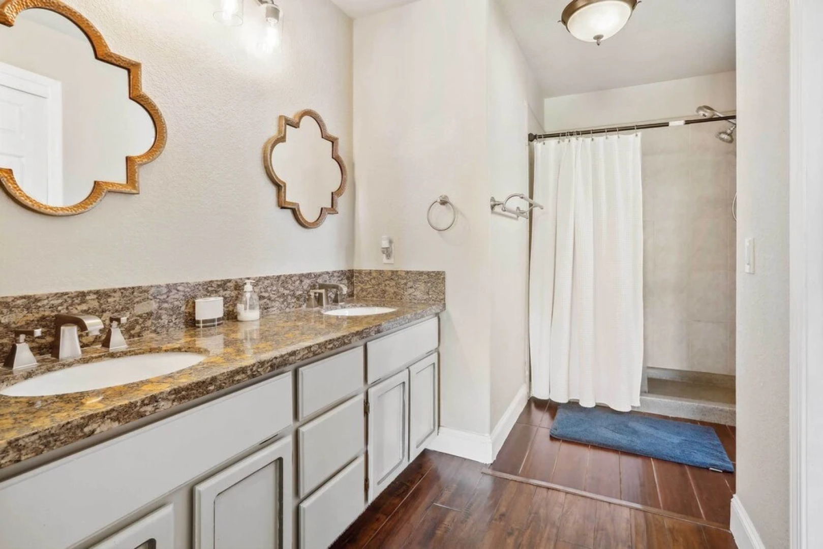 Charming Elk Grove Home - 15 Mi to Sacramento!