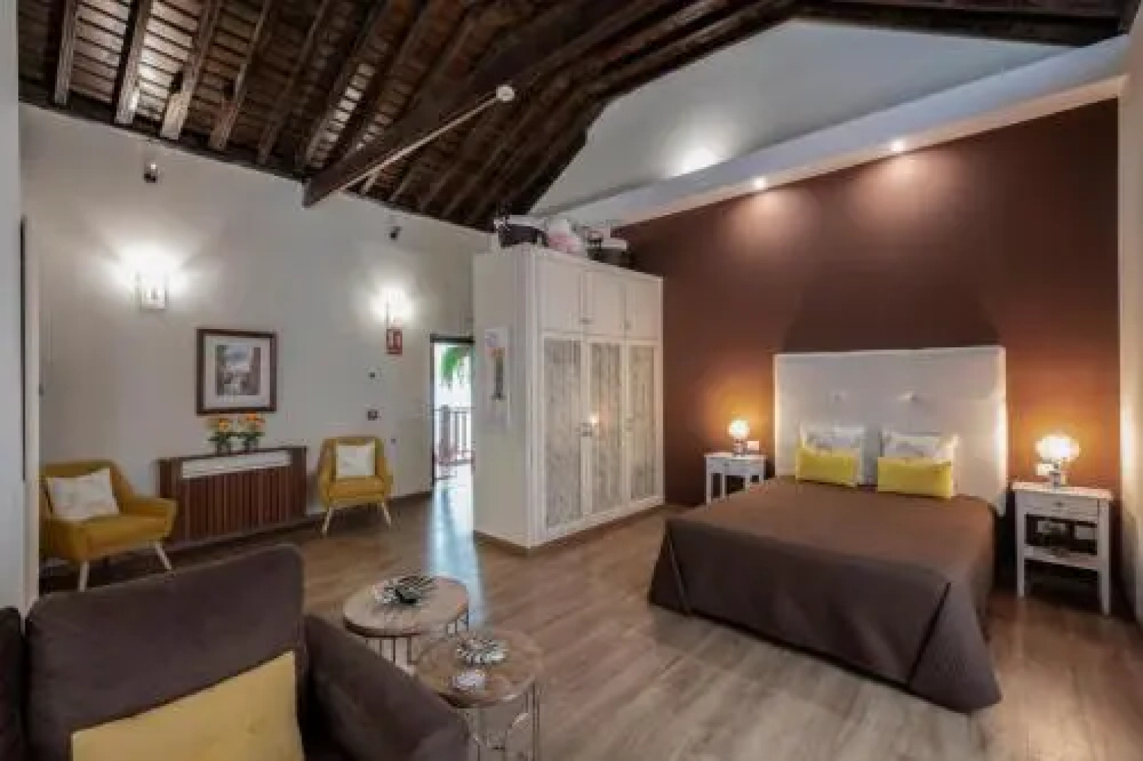 Suites & Apartments Calle Real