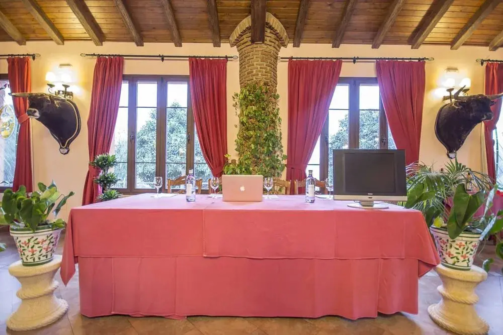 Complejo Turístico Rural Las Mayoralas