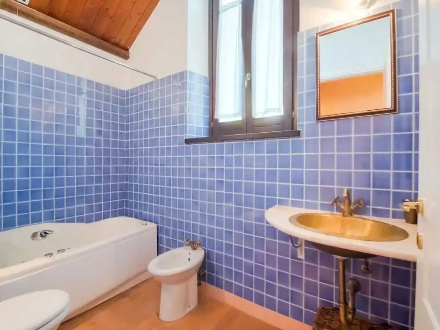 Charming Apartment in Ascoli Piceno Near Village