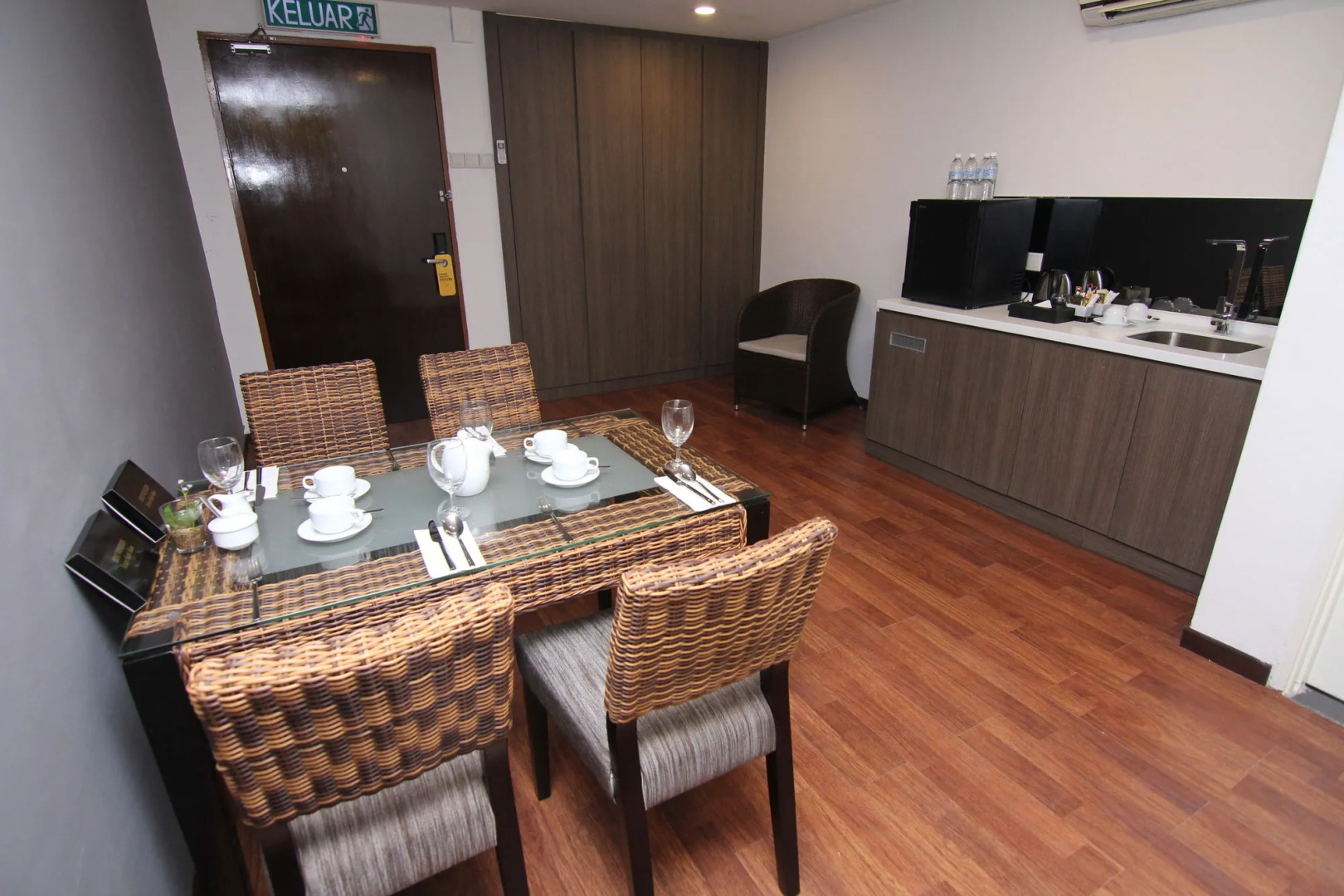 Nexus Business Suite Hotel