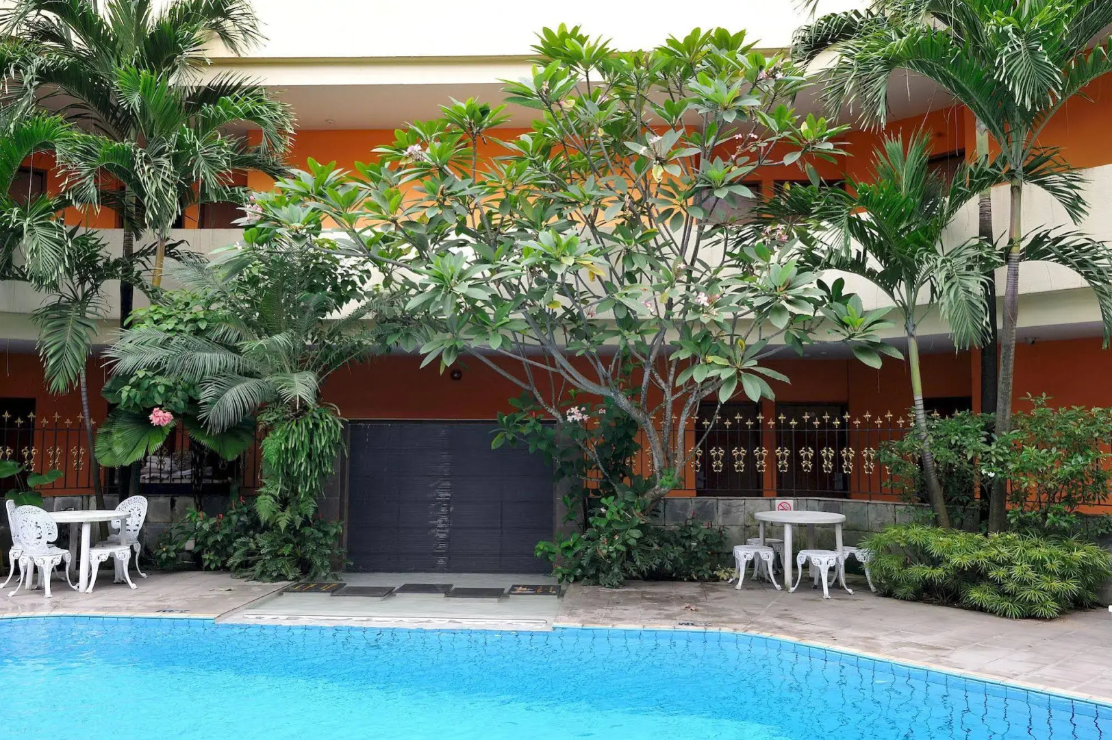 VIP Hotel (SG Clean Certified)