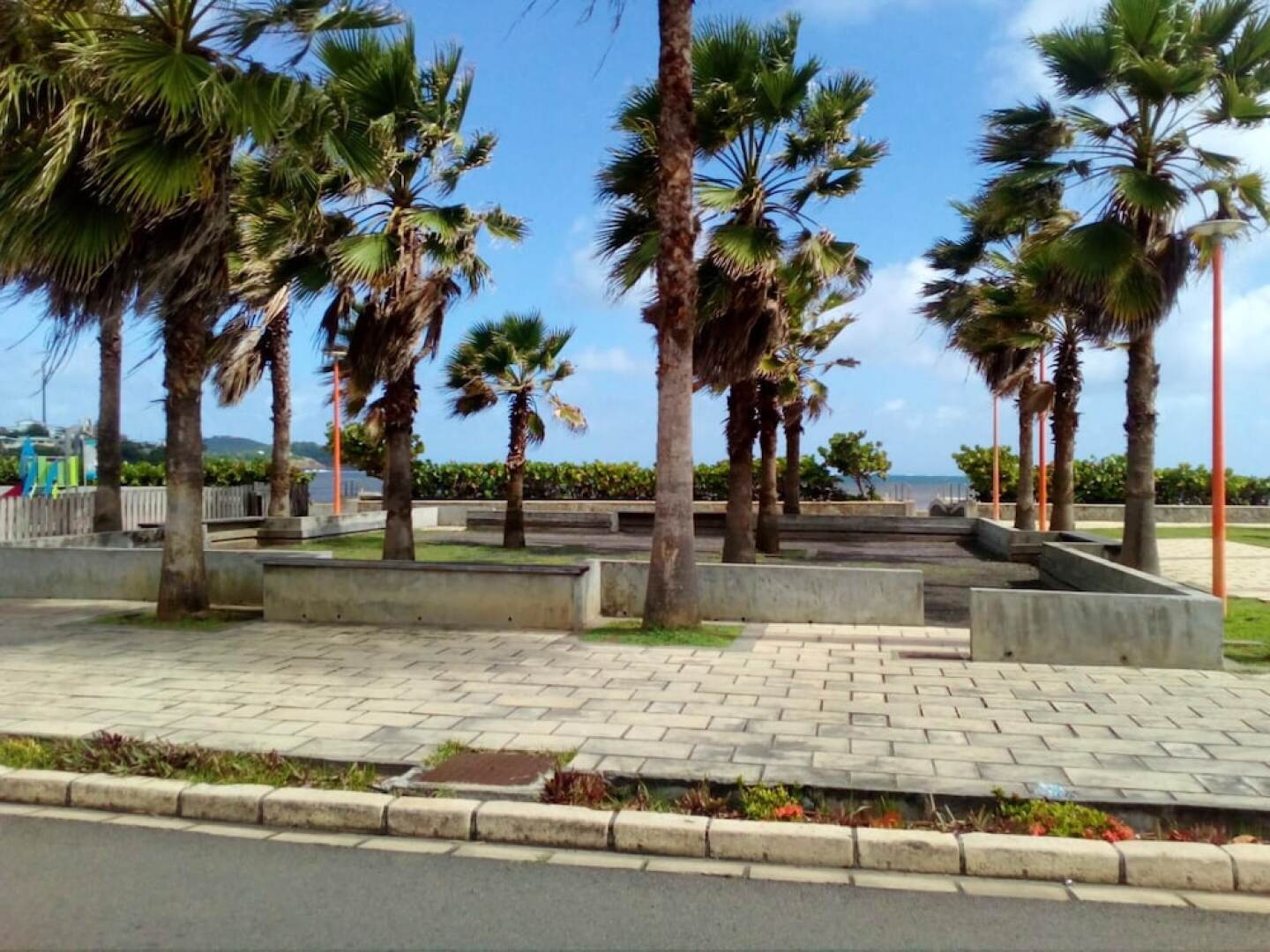 House With one Bedroom in Le Vauclin, With Pool Access, Enclosed Garde