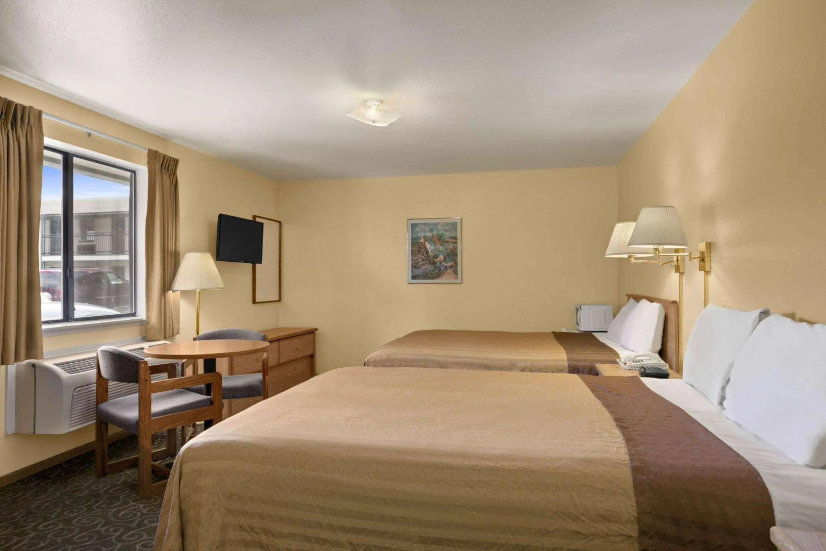 Travelodge by Wyndham Wenatchee