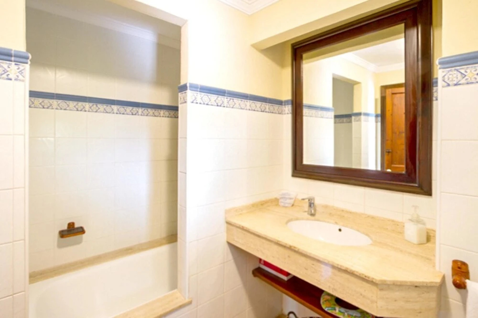 Apartment With one Bedroom in Petra, With Pool Access, Enclosed Garden